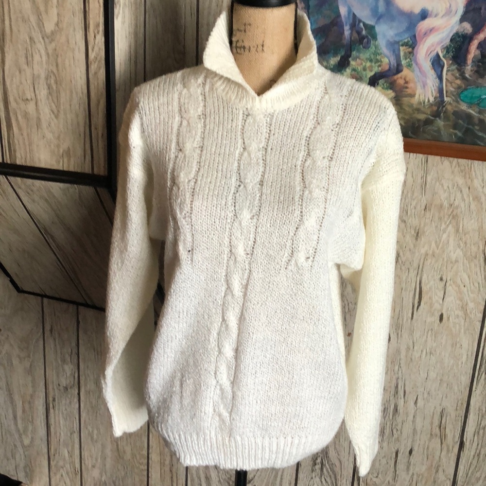 Women’s white sweater